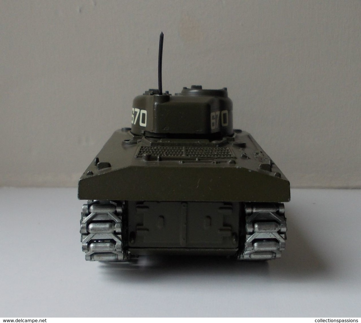 - Char - SHERMAN M4 A3 - Solido - N°231 - 1972 - - Chars