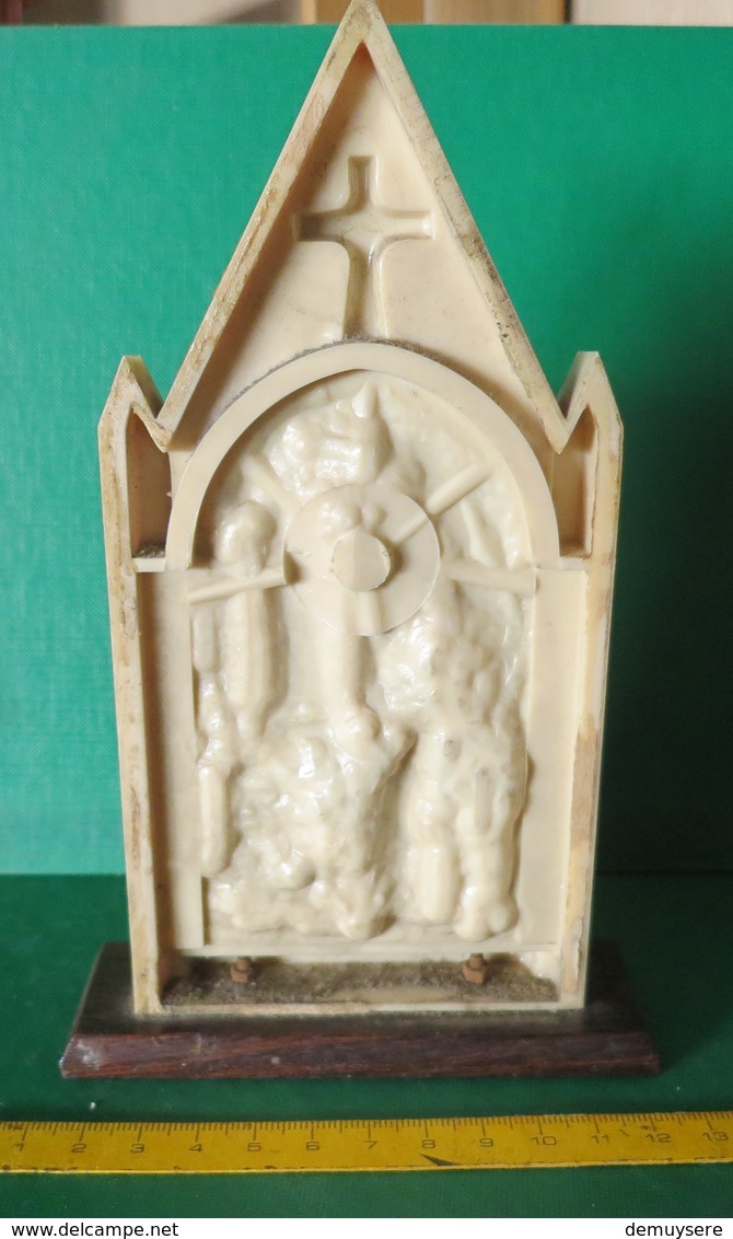 Mg D - NOTRE DAME DE LOURDES - PLASTIC - 121 GRAM - Religion & Esotericism