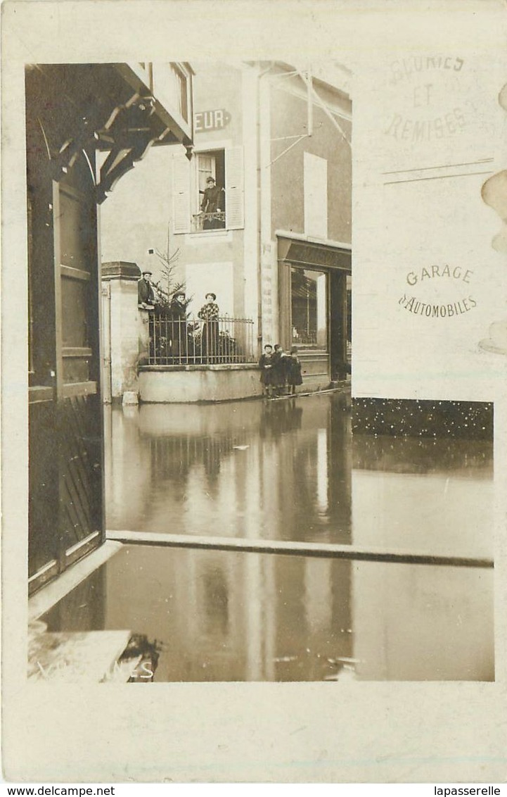 78-Villennes Sur Seine : Carte Photo 1910-Inondation De Commerces Dont Hotel Sophora - Villennes-sur-Seine