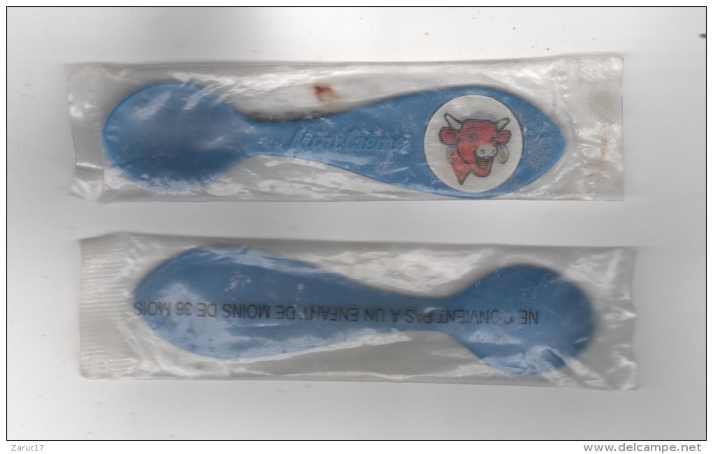 UNE CUILLERE Publicité FROMAGE FONDUE LA VACHE QUI RIT En Matière Plastique Bleu Format En Cm 2,5 X 10 - Spoons