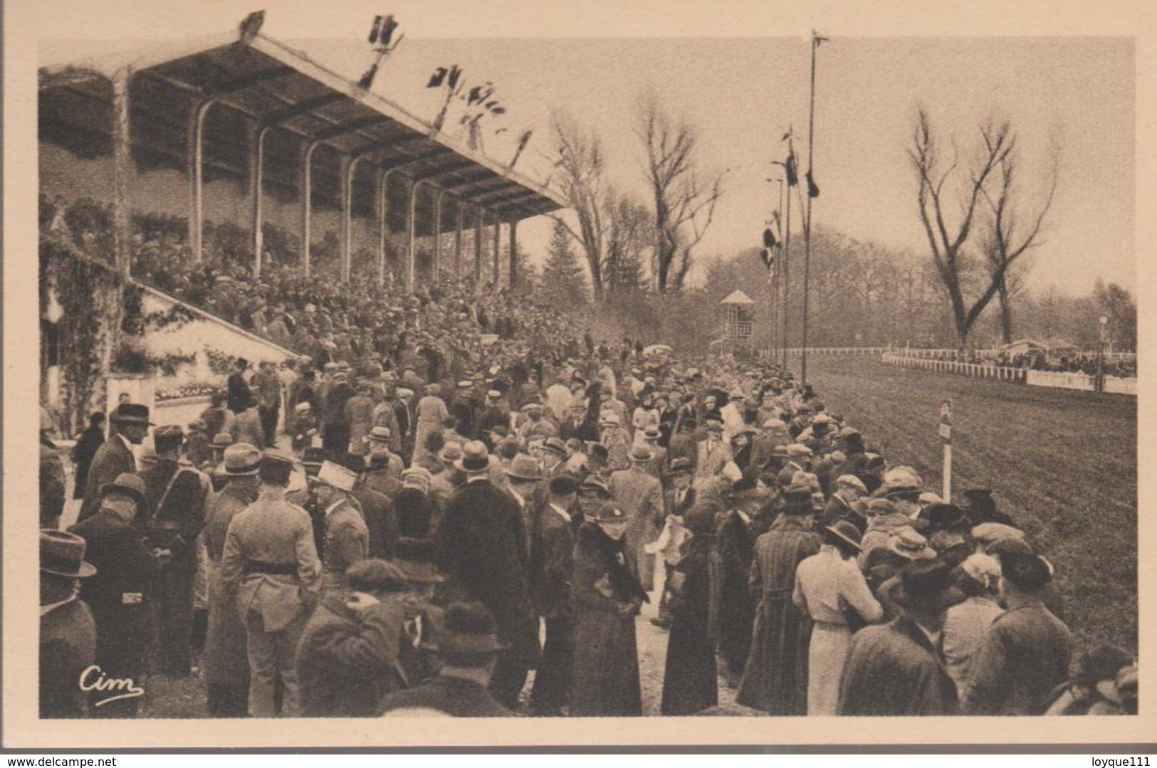 Feurs -  Hippodrome-  Le Pesage - Feurs