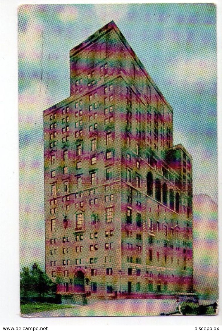 U1479 Small Postcard 1956 : THE NEW YORK ATHLETIC CLUB BULDING, CENTRAL PARK SOUTH + NICE AIR MAIL STAMP - Central Park