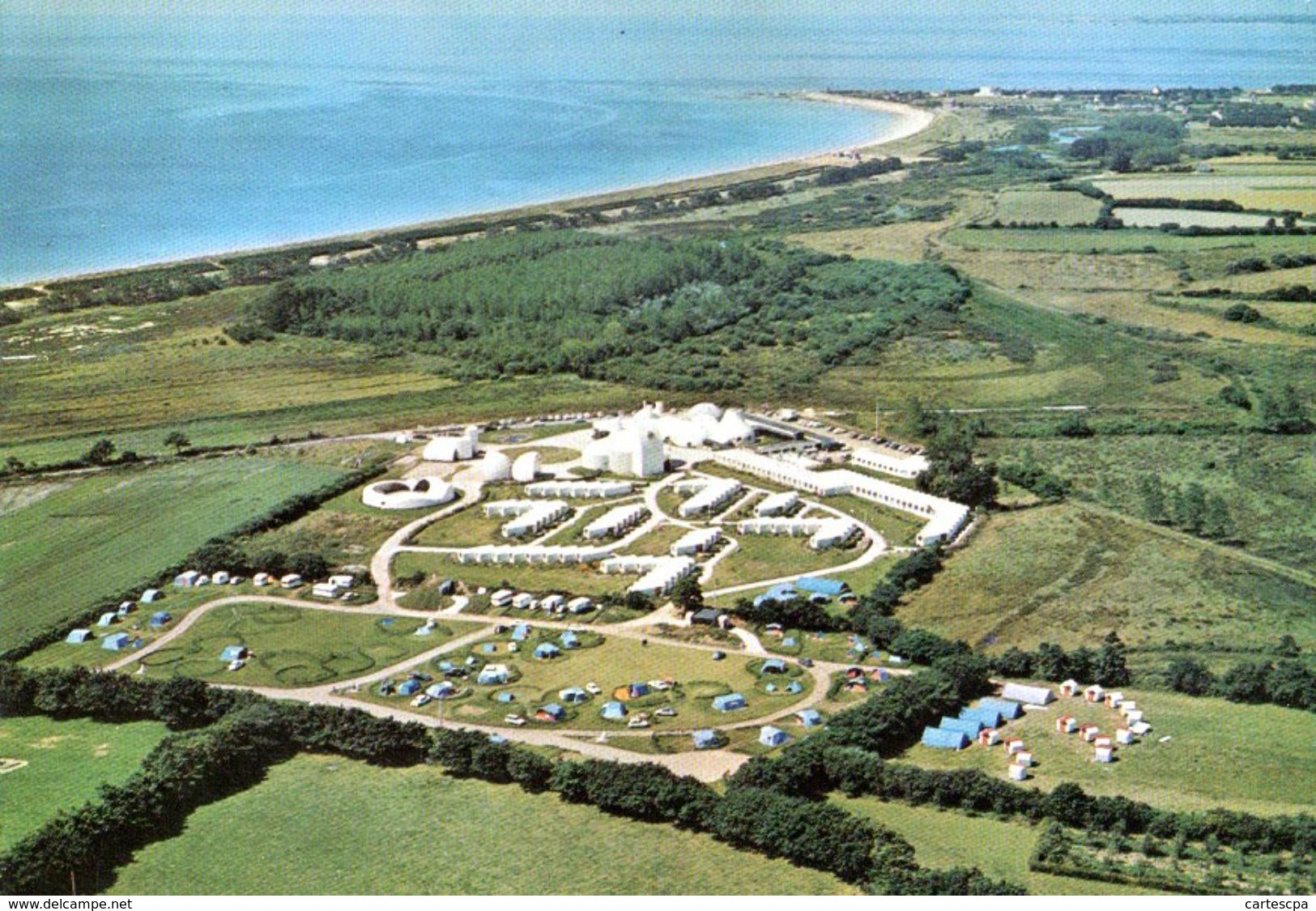 De Beg Meil A La Pointe De Mousterlin Par La Cote Le Village Vacances Renouveau En Fouesnant 1972 CPM Ou CPSM - Beg Meil