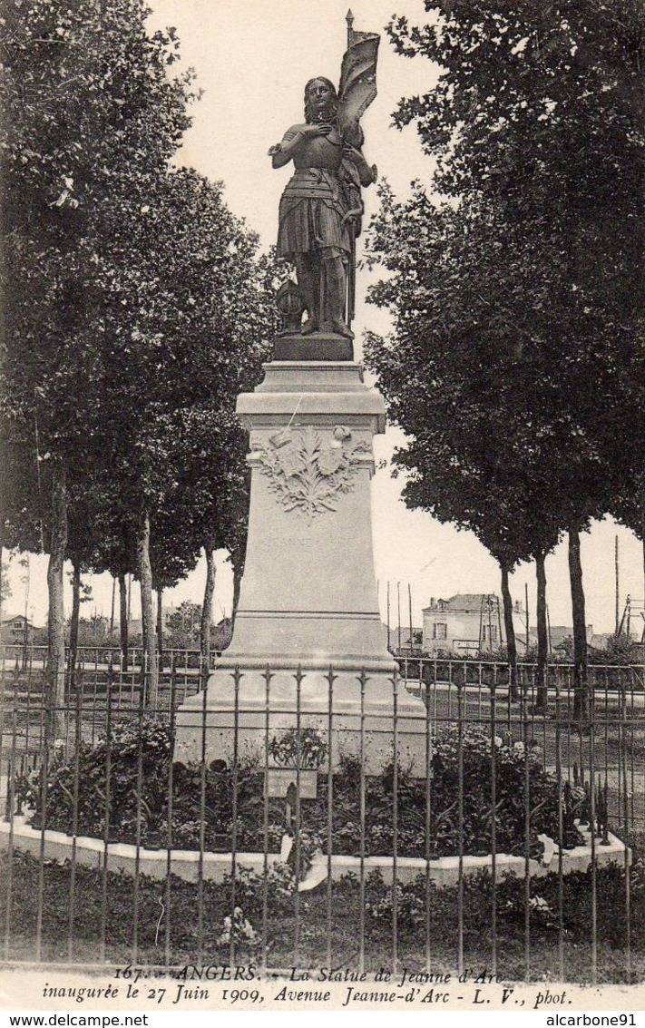 ANGERS - La Statue De Jeanne D'Arc - Angers