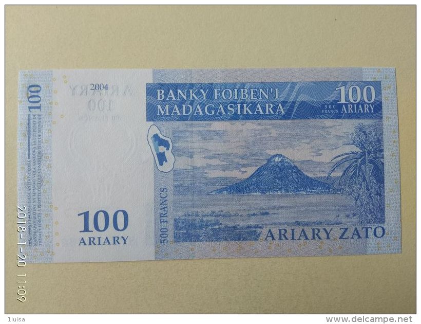 100 Ariary 2004 - Madagaskar