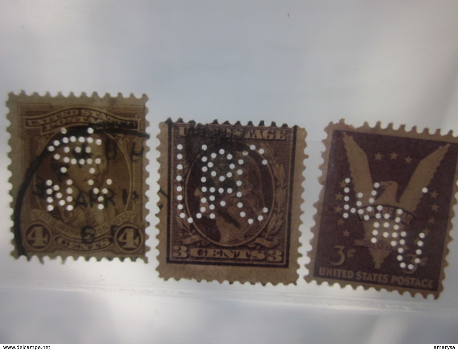 3 Timbres Stamps United States Of America USA Amérique Perforés Perforé Perforés Perfin Perfins Perforated Perforations. - Zähnungen (Perfins)