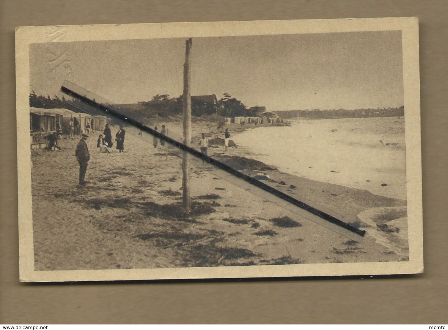 CPA Souple , Abîmée  - Saint Brévin Les Pins - Un Coin De La Plage - Saint-Brevin-les-Pins