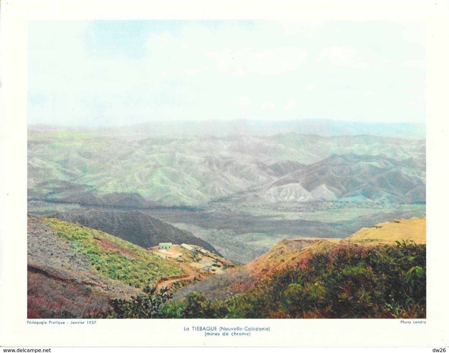 Photo Landry Pédagogie Pratique 1957 - Nouvelle Calédonie: Tiebegue (Thiebaghi): Mines De Nickel Et Chrome - Places