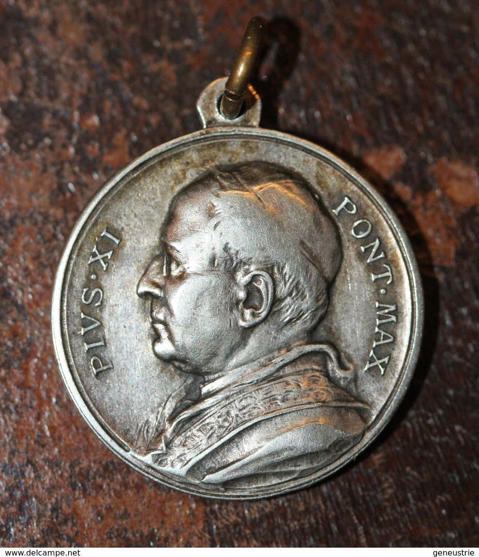 Très Beau Pendentif Médaille Religieuse "Sainte Marie / Pape Pie XI" Religious Medal - Religion & Esotérisme