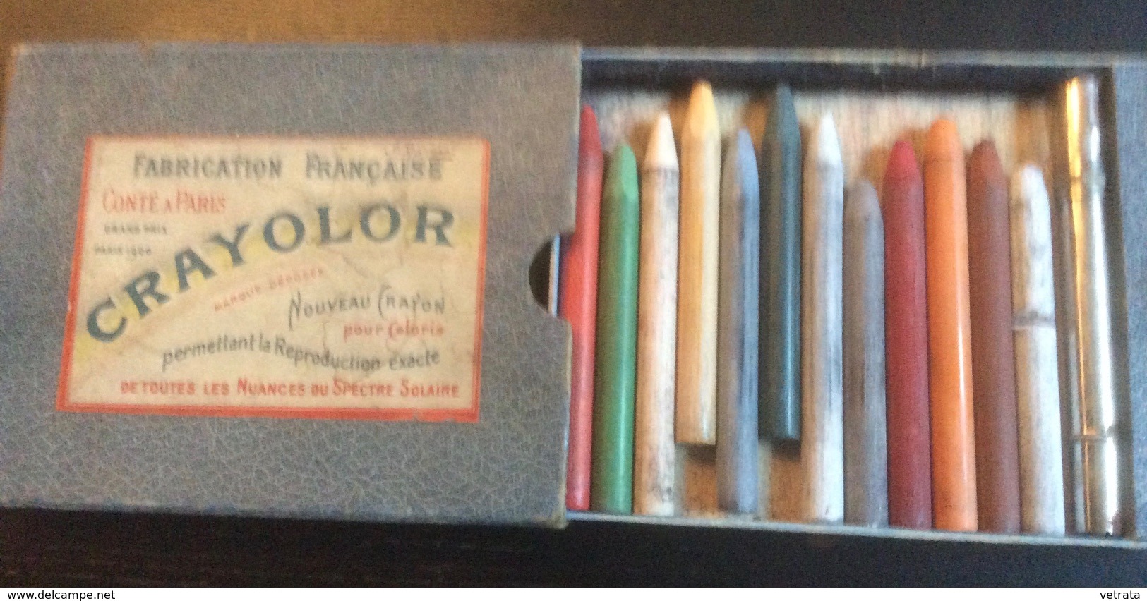 Boîte Crayolor (Conté) Avec 12 Crayons De Couleur (usagés) & Un Porte Crayon (début Du Siècle Dernier) - Autres & Non Classés