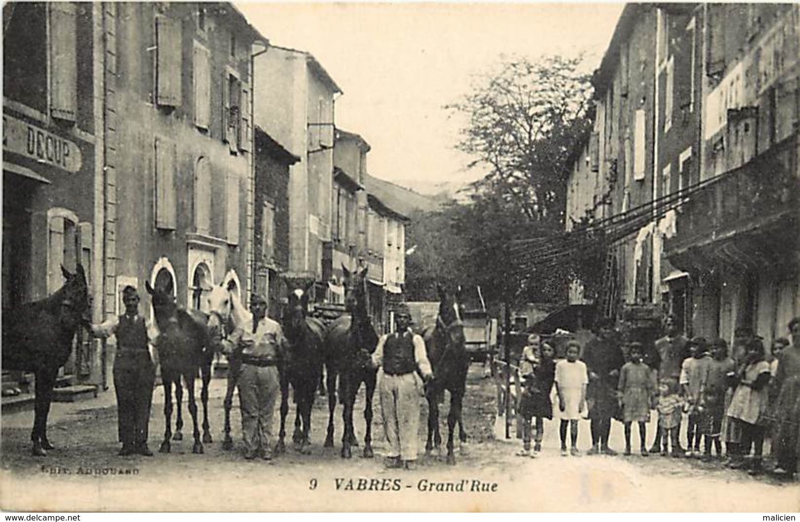 - Dpts Div.-ref-XX162- Aveyron - Vabres - Grand Rue - Cafe - Cafes - Enfants - Presentation De Chevaux - - Vabres