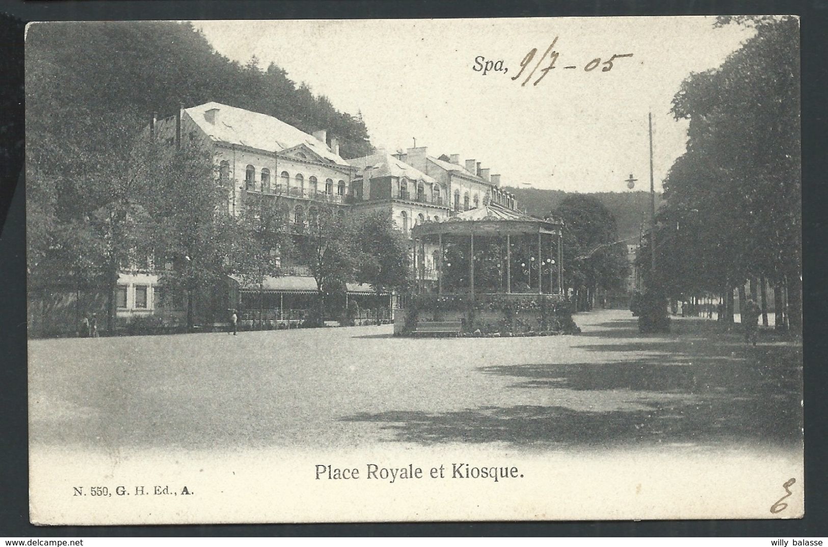 +++ CPA - SPA - Place Royale Et Kiosque  // - Spa