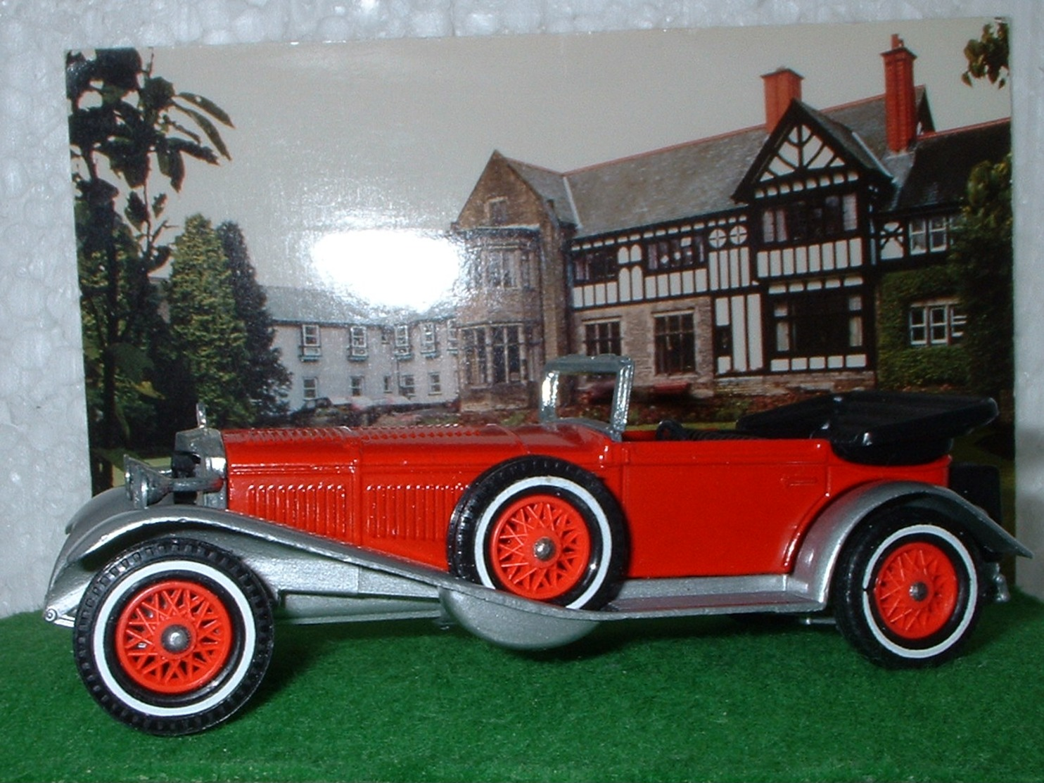 Matchbox Models Of Yesteryear 1928 Mercedes Benz SS Diecast Model Y-16 Red - Matchbox