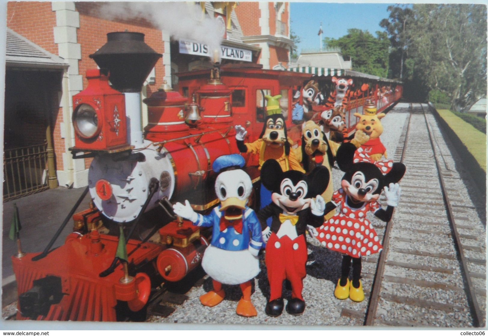 Carte Postale Disneyland USA Californie Mickey Et Ses Amis Avec Train 1987 - Disneyland