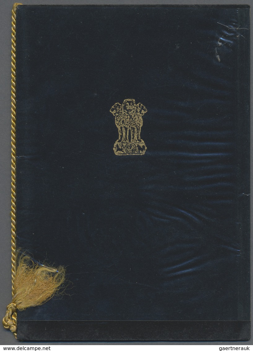 Indien: 1948 GANDHI Complete Set Overprinted "SPECIMEN", Affixed To Gold Leaves, In Black Velvet Pre - Sonstige & Ohne Zuordnung
