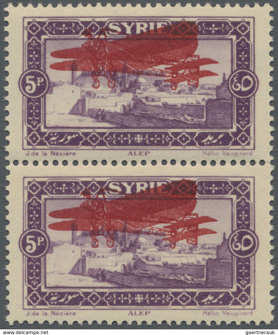 ** Syrien: 1926, Airmails, 5pi. Violet With DOUBLE Overprint, Vertical Pair, Unmounted Mint. Attractive - Syria