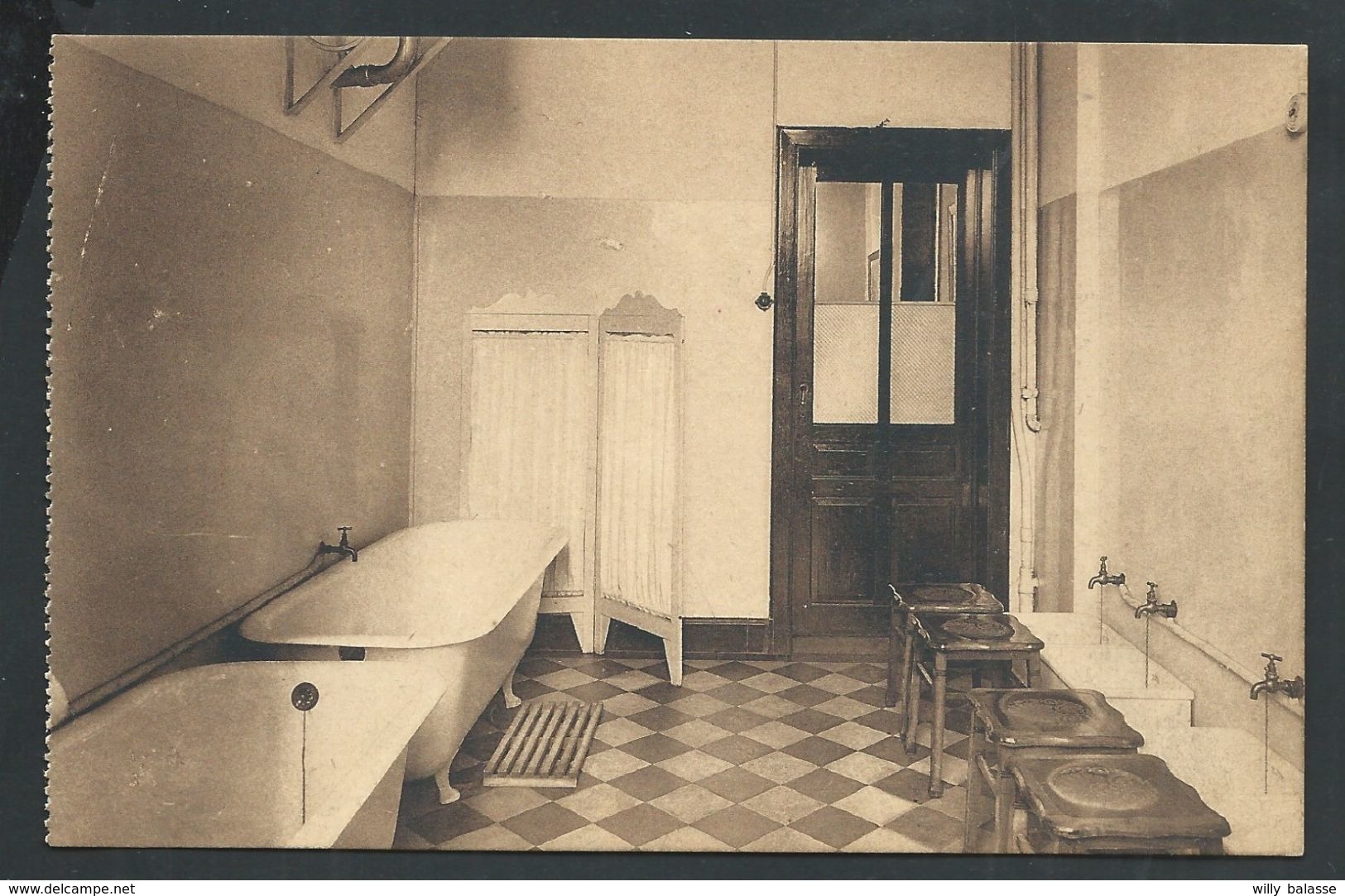 +++ CPA - LOKEREN - Institut Médico-Pédagogique St Benoît - Une Salle De Bains - Nels  // - Lokeren