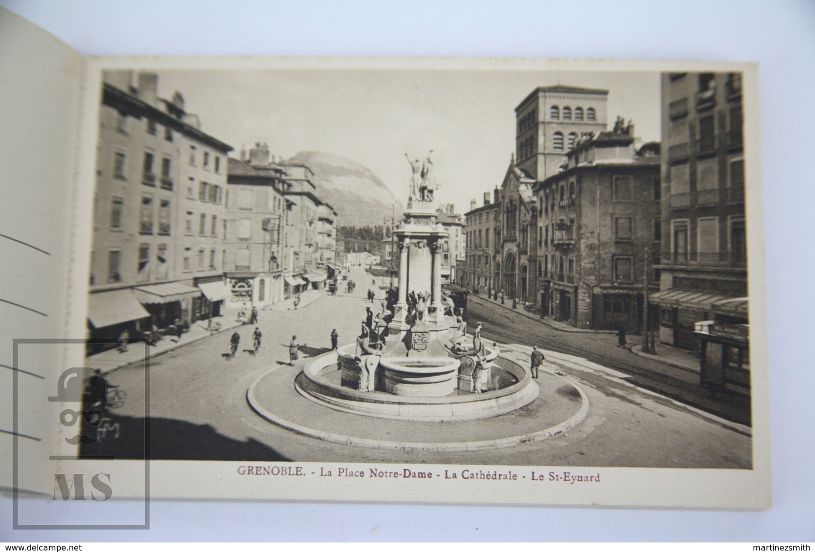 Old France Postcard Folder - Grenoble . Edit Martinotto Freres- 12 Different Views - Grenoble