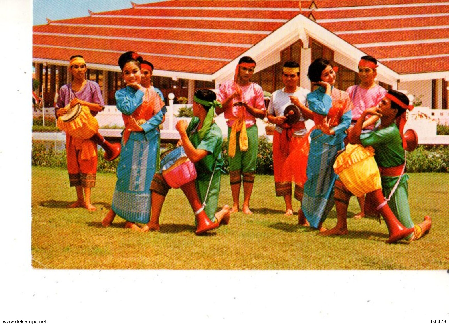 ASIE---THAILAND--thai Drum-dance Performed Jointly By Men And Women In Thailand---voir 2 Scans - Thaïlande