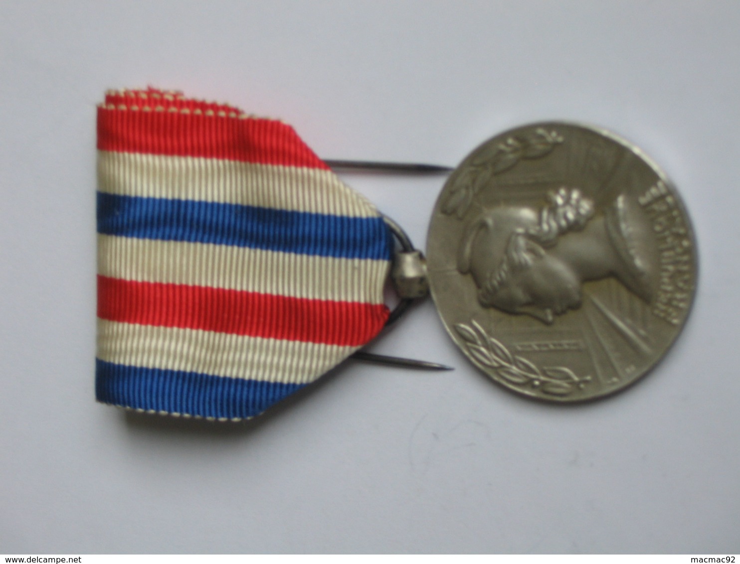 Décoration/ Médaille De Cheminot - Médaille D'honneur Des Chemins De Fer - 1954   **** EN ACHAT IMMEDIAT **** - France