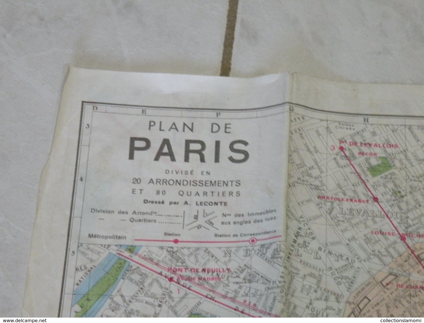 Carte Topographiques de Paris 20 Arrondissement et 80 quartiers & Banlieue Parisienne.Par A. Leconte Années 1975/80