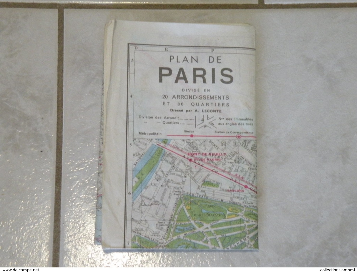 Carte Topographiques de Paris 20 Arrondissement et 80 quartiers & Banlieue Parisienne.Par A. Leconte Années 1975/80