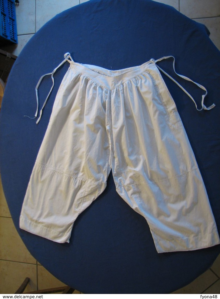 40 – Culotte Ancienne Ouverte Monogrammée MB - Before 1900