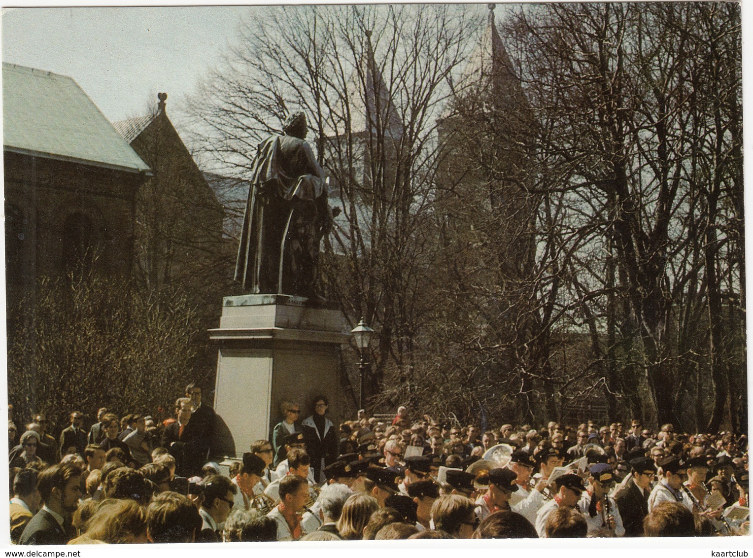 Lund - Valborgsmässoafton (Walpurgis-nacht) Pa Tegnérsplatsen- (Sweden) - Sweden