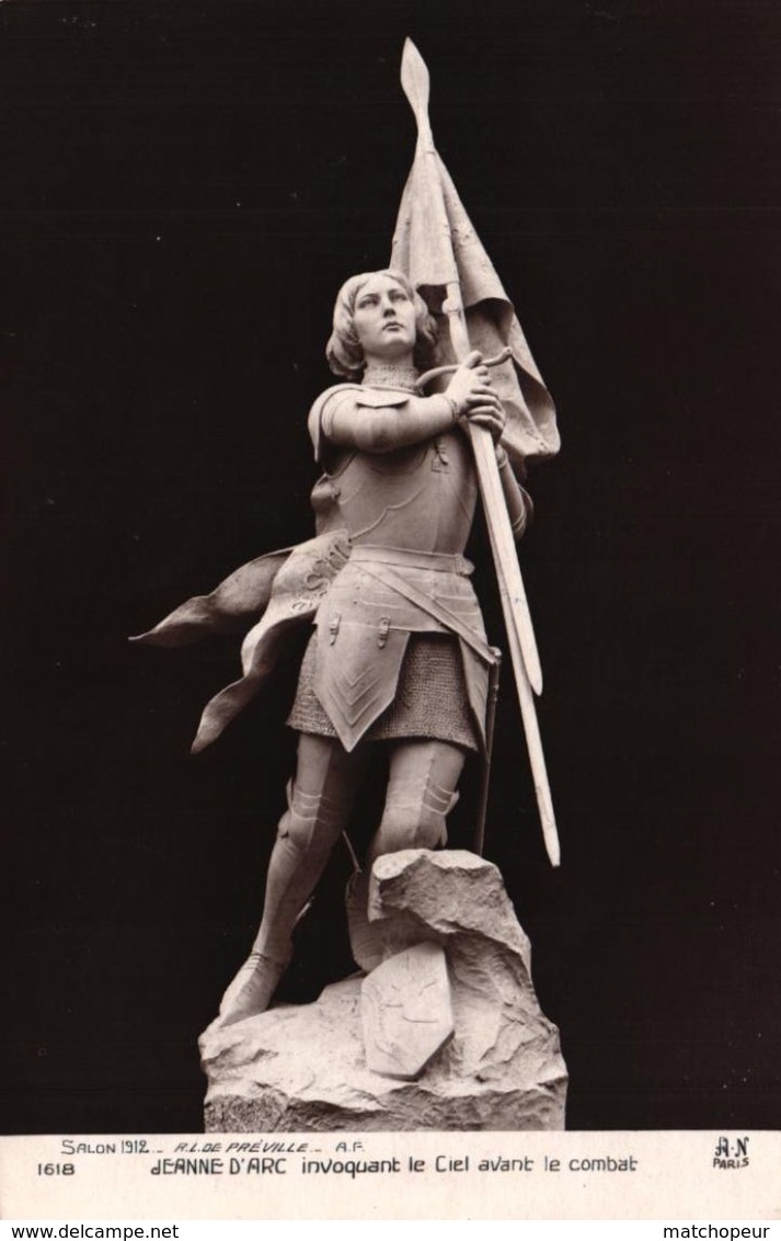 JEANNE D'ARC INVOQUANT LE CIEL AVANT LE COMBAT - Sculpturen
