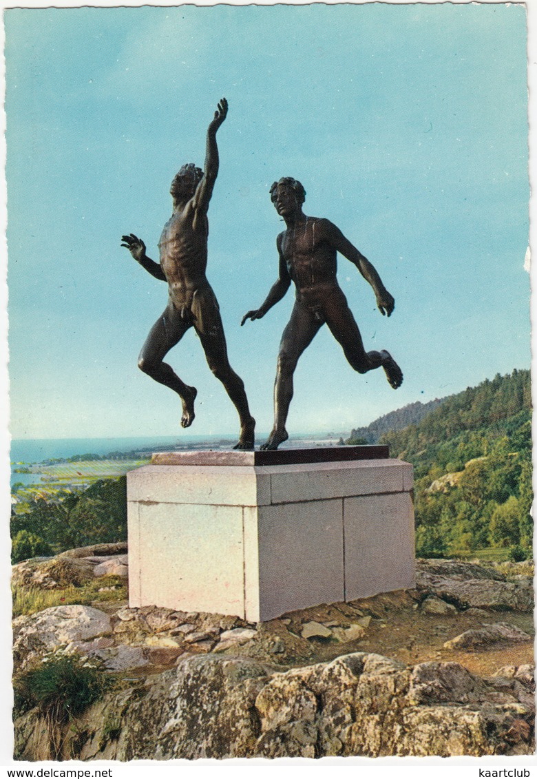 Gränna. 'Löparna' - (Nude Male Bronzes - Sport) - (Sweden) - Zweden