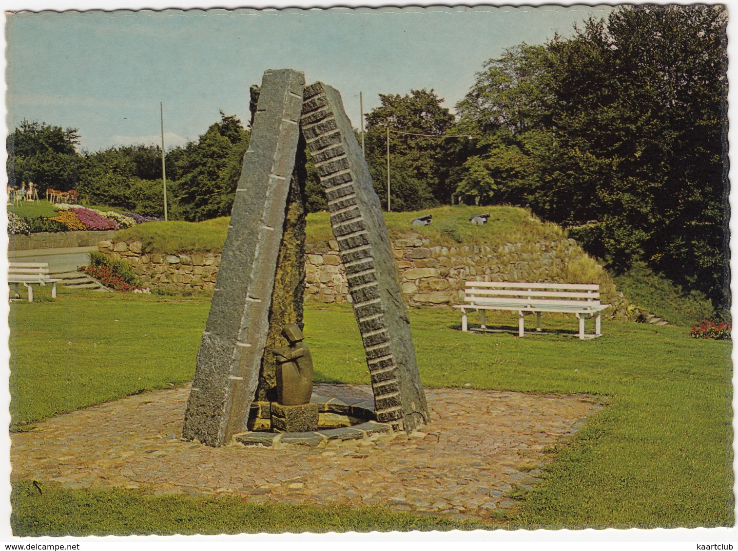 Falkenberg - 'Skattvörderskan' - Skulptur Av Bernard Anderson - (Sweden) - Zweden