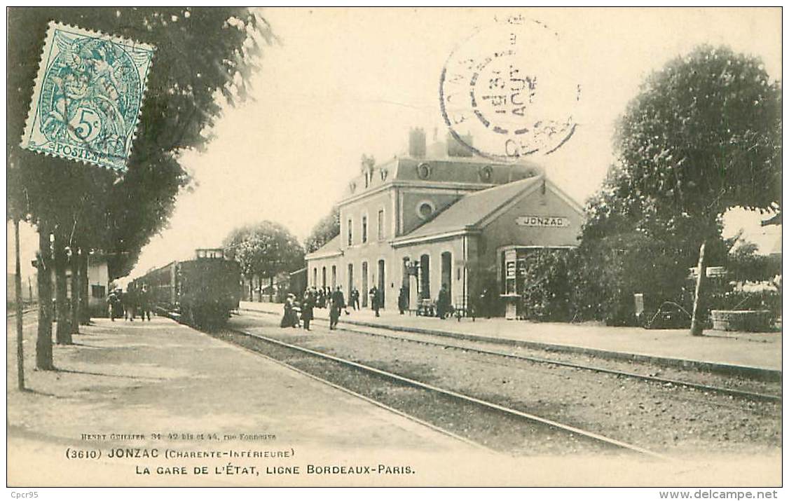Transport. N° 42678 . Jonzac.la Gare De L Etat.train - Gares - Avec Trains