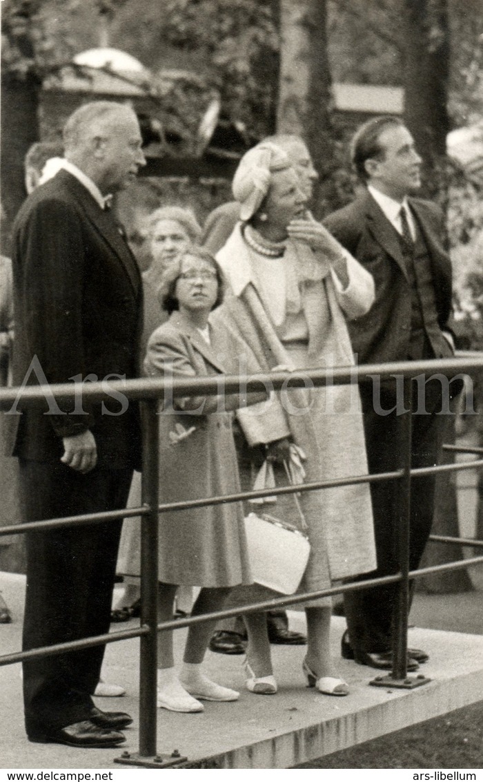 Postcard / ROYALTY / Nederland / Koningin Juliana / Expo 58 / 1958 / Prinses Christina Der Nederlanden - Koninklijke Families