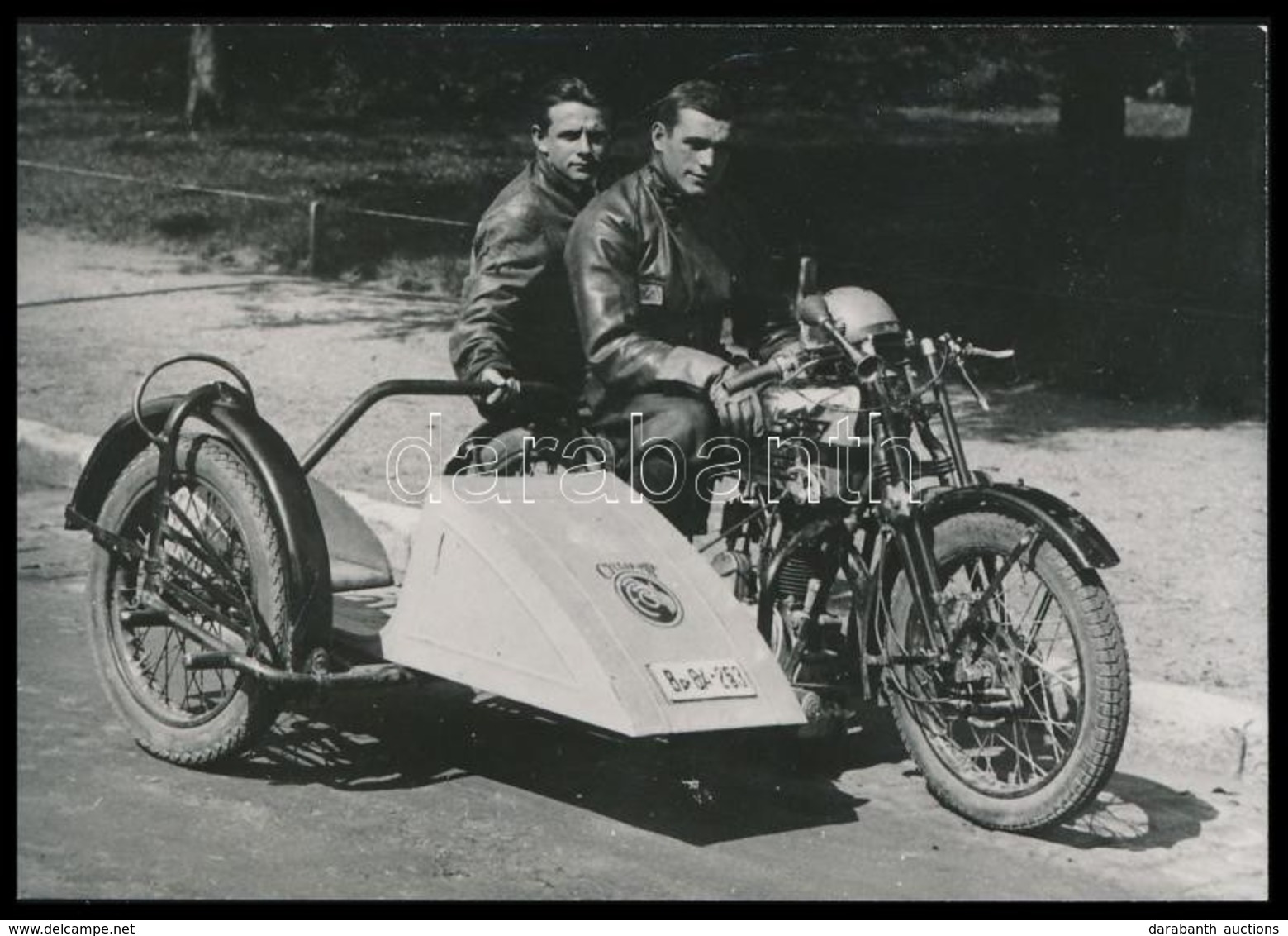 1931 Zamecsnik Tivadar és Lukavecz Ferenc Motorversenyzők Páros Standard 500-as Motorkerékpáron, Utólagos Előhívás, Háto - Other & Unclassified