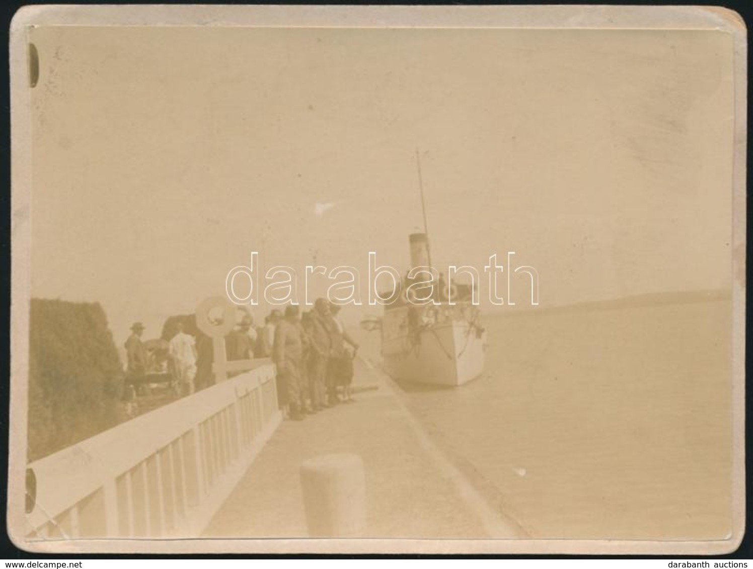 Cca 1913 Balatonfüred, A Jókai Gőzös A Kikötőben, Keményhátú Fotó, Hátulján Feliratozva, 9×12 Cm - Other & Unclassified