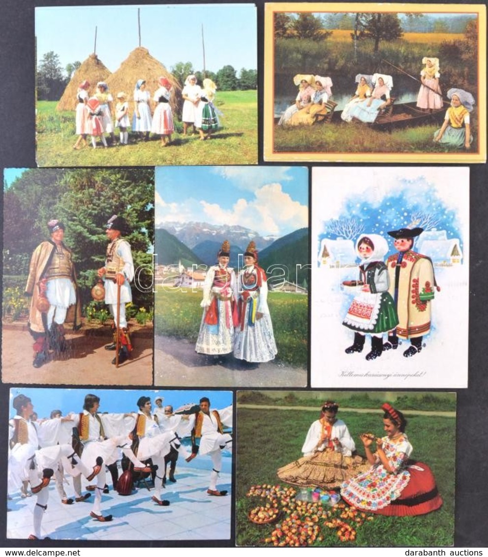 ** * 75 Db Főleg MODERN Népviseletes Motívumlap + 2 Leporellofüzet / 75 Mostly Modern Folklore Motive Postcards + 2 Lepo - Zonder Classificatie