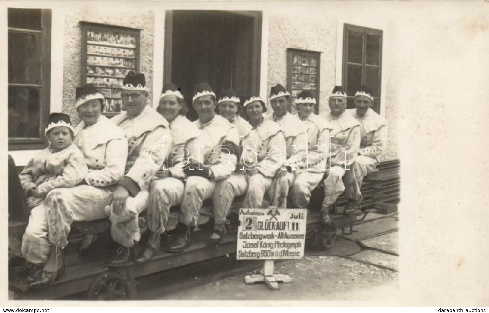 ** T3 Altaussee Salzbergwerk / Salt Mine, Group Photo (Rb) - Unclassified