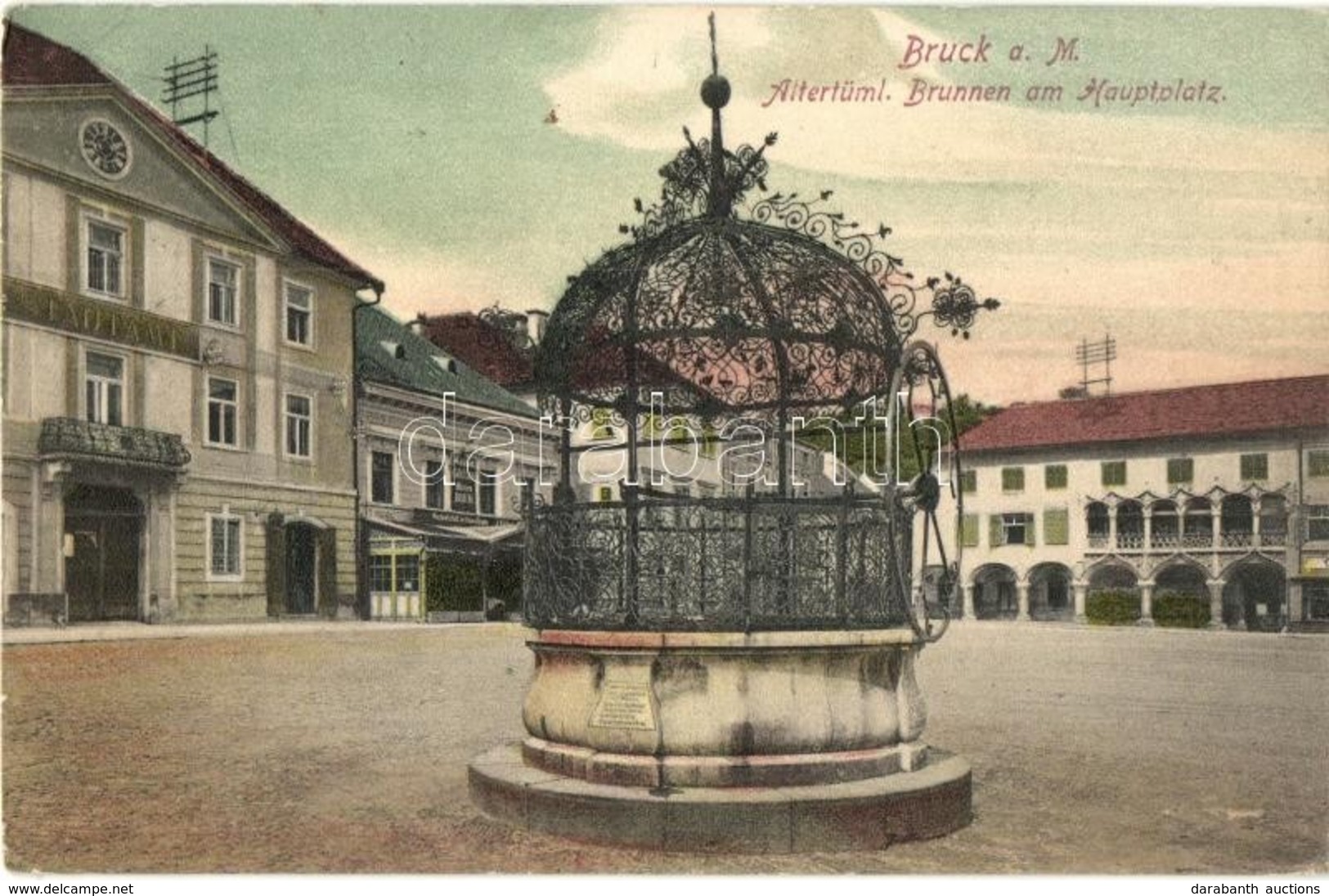 T2/T3 Bruck An Der Mur, Altertüml. Brunnen Am Hauptplatz, Stadtamt / Fountain At The Main Square, Town Hall (EK) - Zonder Classificatie