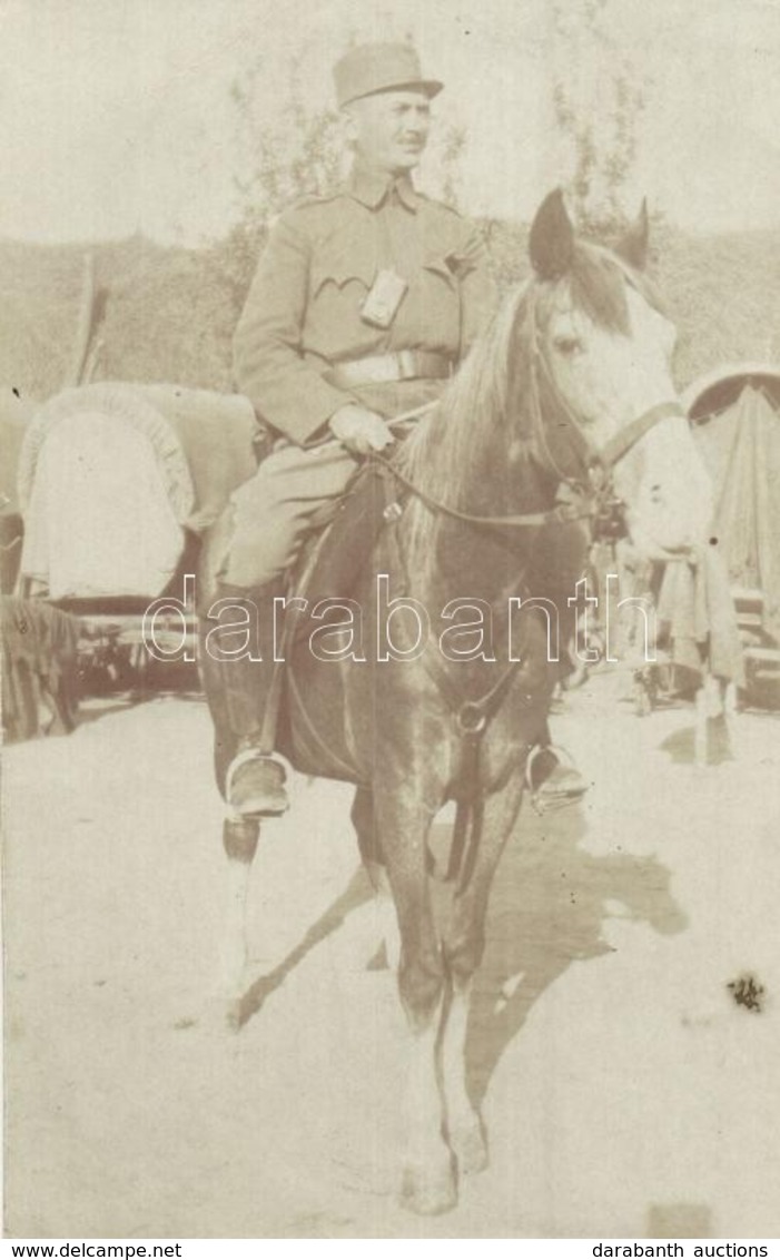 T2/T3 1917 Trén Pihenőben, Osztrák-magyar Lovas Katona / WWI Austro-Hungarian K.u.K. Cavalryman Escorting Packed Carriag - Zonder Classificatie