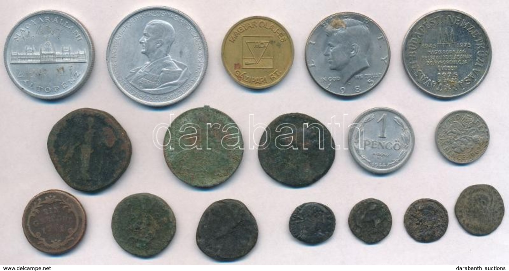 17db-os Vegyes Numizmatikai Tétel, Benne 8db Római Rézpénz T:vegyes
17pcs Of Various Coins And Medallions, Including 8pc - Unclassified