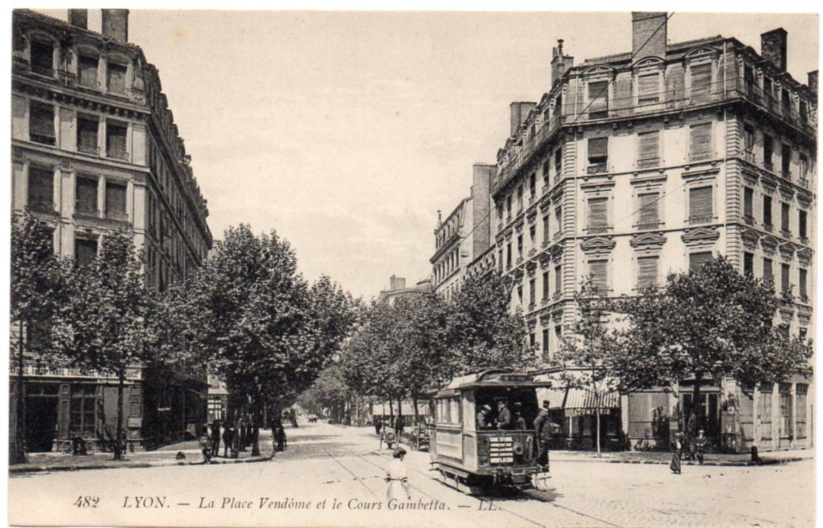 Rhône -  LYON - La Place Vendôme Et Le Cours Gambetta - Tramway - Sonstige & Ohne Zuordnung