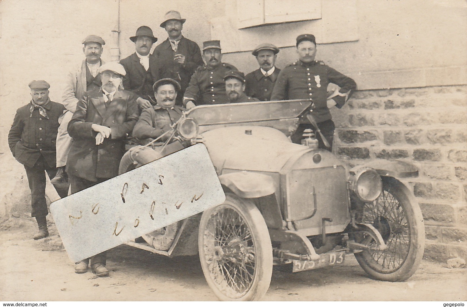 GUISE  -  Souvenir De La Campagne 1914/1915 - Les Amis De Guise  ( Carte Photo )  Superbe - Guise