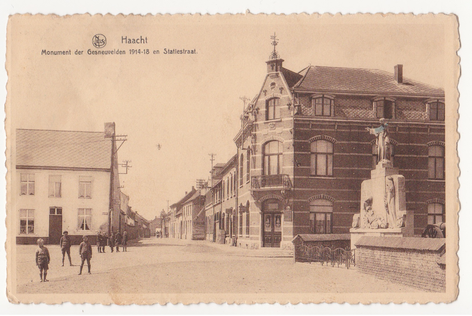 Haacht: Statiestraat En Monument. - Haacht