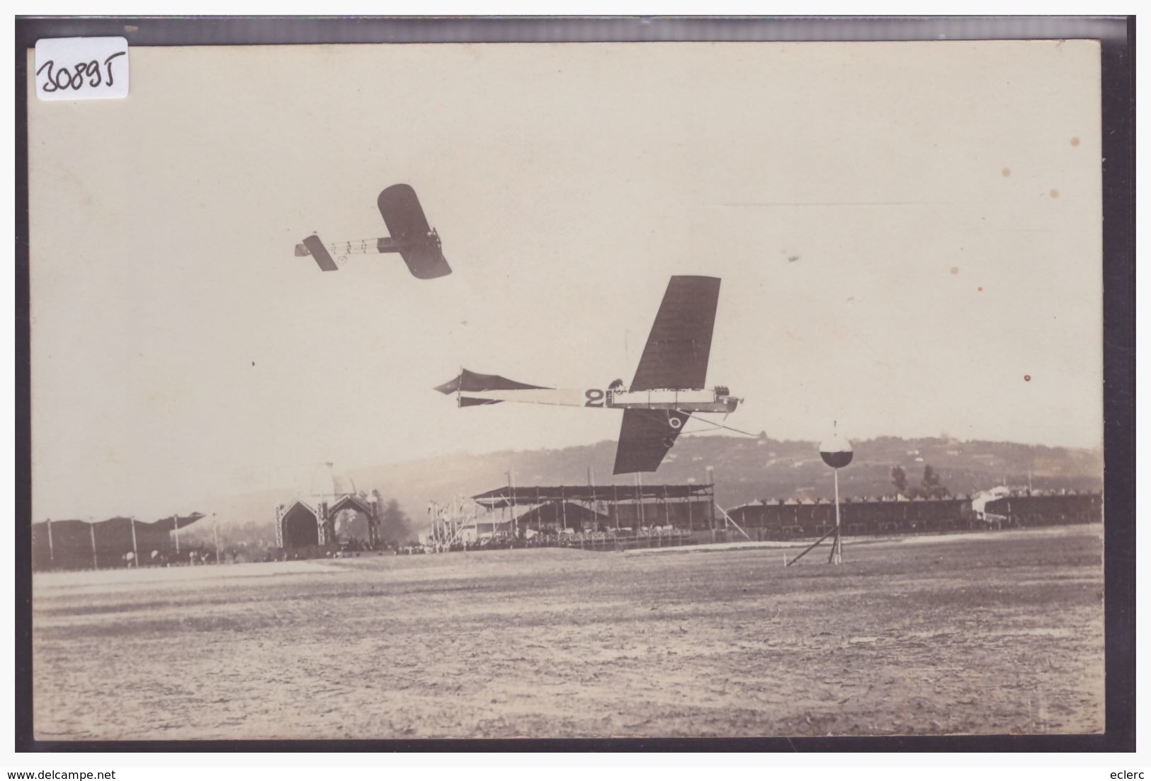 AVIATION - AVION EN PLEIN VOL AU MEETING DE NICE EN 1910 - TB - Meetings