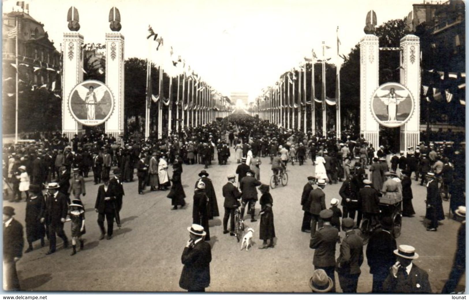 Evenement - Les Fêtes De La Victoire , 14 Juillet 1919 - Avenue Des Champs élysées - Demonstrations