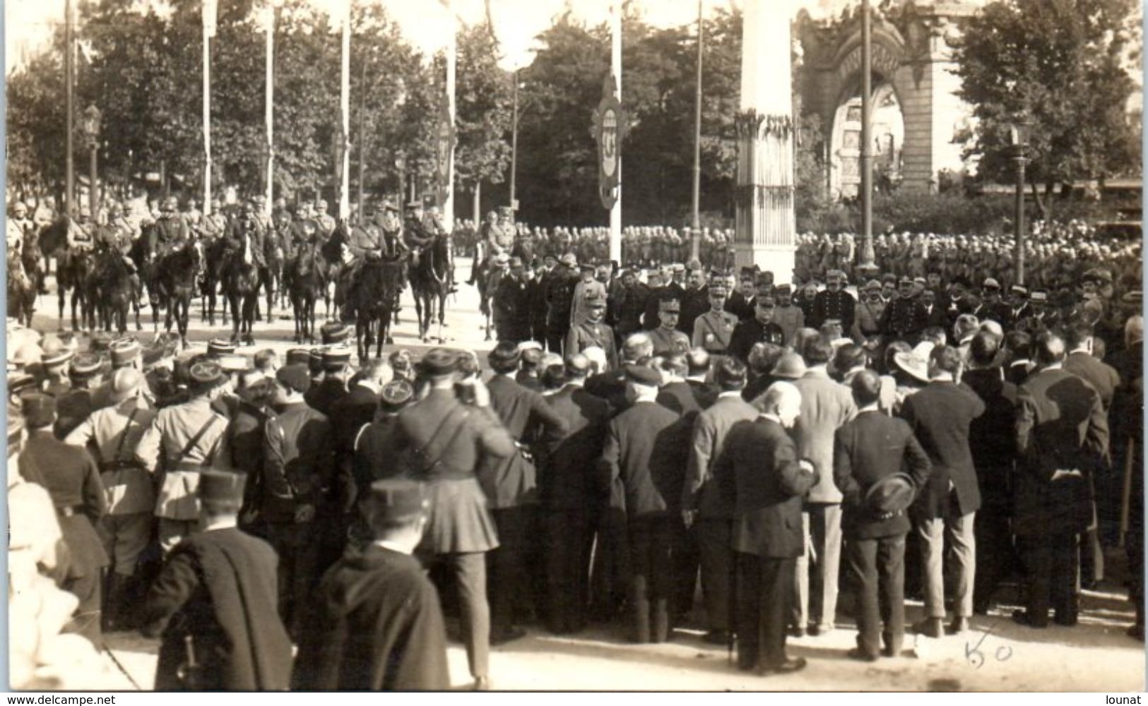 Evenement - Les Fêtes De La Victoire , 14 Juillet 1919 - Le Salut Du Conseil Municipal Aux Maréchaux De France - Demonstrations