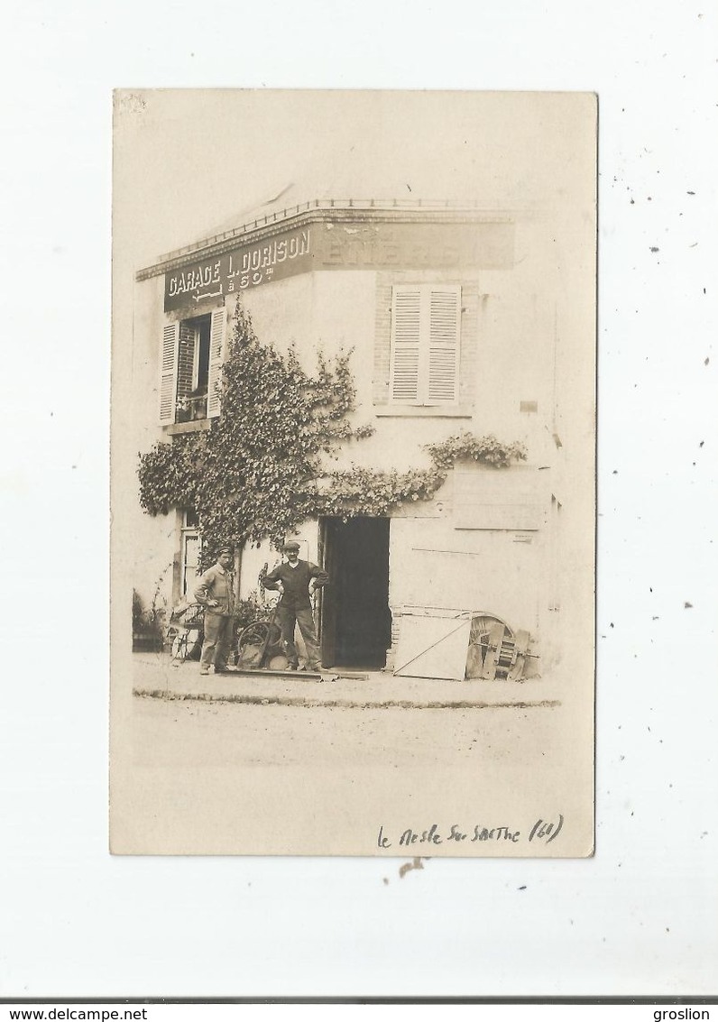 LE MESLE SUR SARTHE (ORNE)  CARTE PHOTO HABITATION OU MAGASIN  SITUES EN FACE DE LA MAIRIE ET A 50 M  DU GARAGE DORISON - Le Mêle-sur-Sarthe