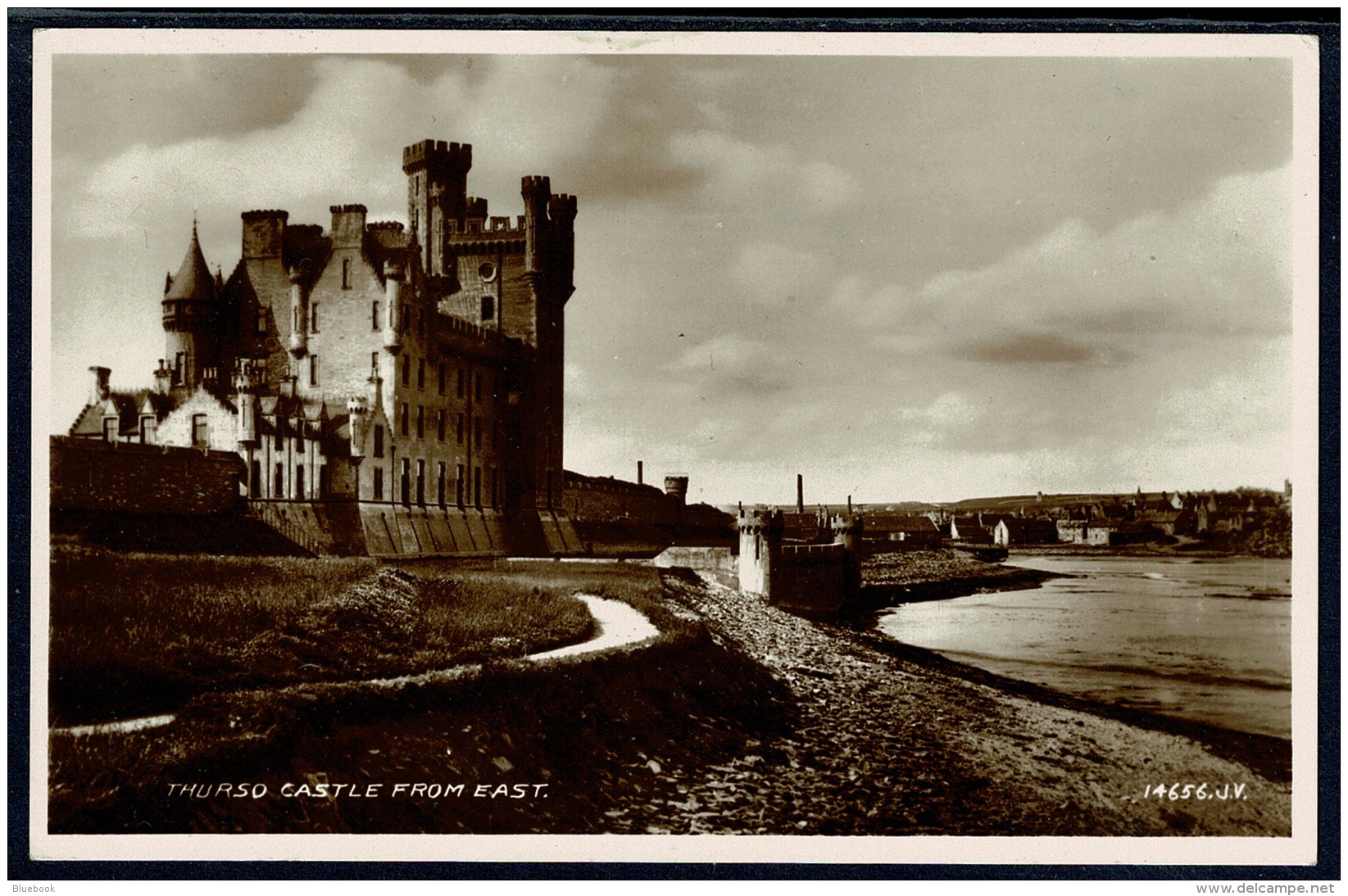RB 1188 -  Real Photo Postcard Thurso Castle From East - Caithness Scotland - Caithness
