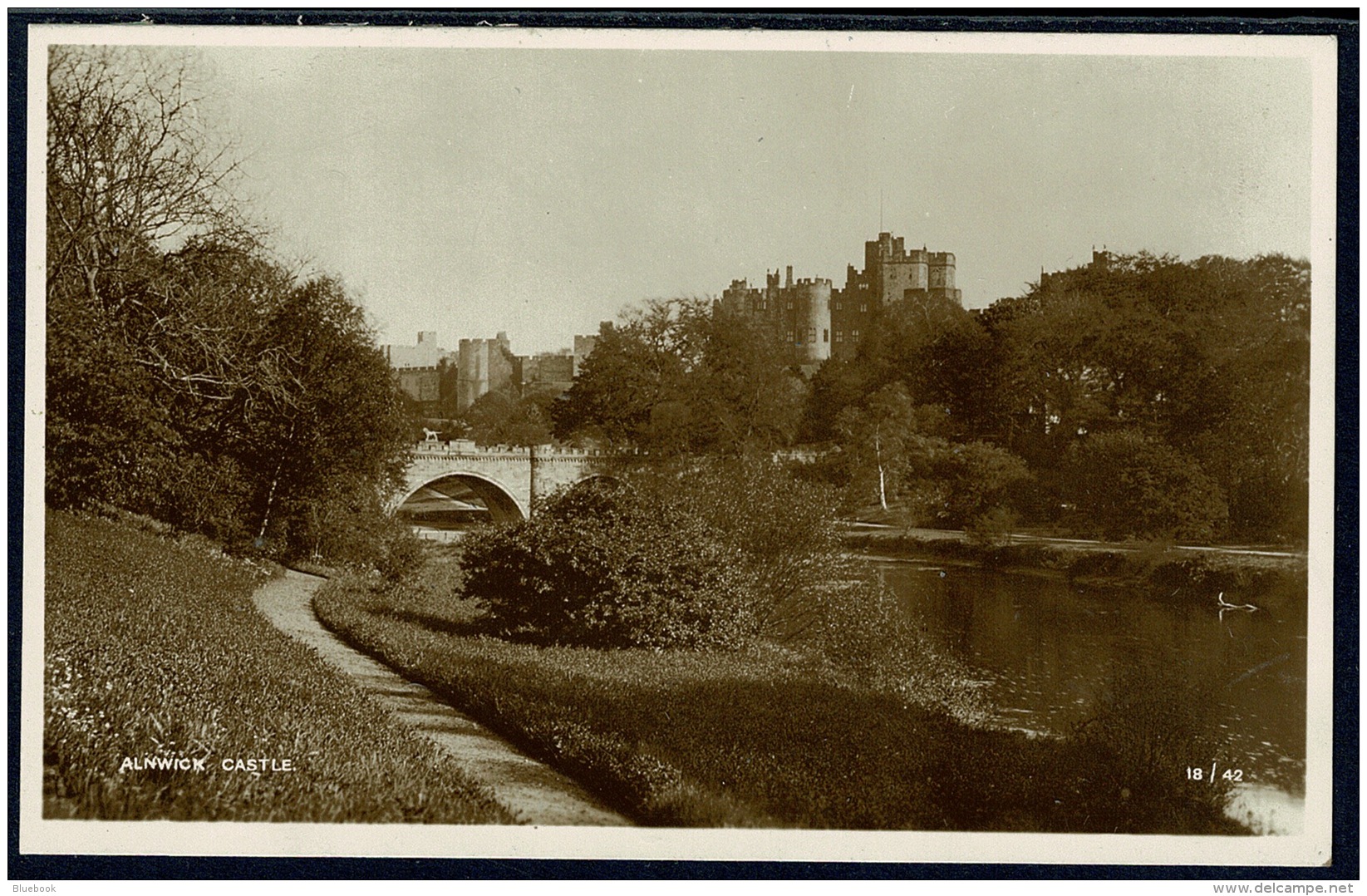 RB 1188 -  Early Postcard Alnwick Castle From The River - Northumberland - Otros & Sin Clasificación