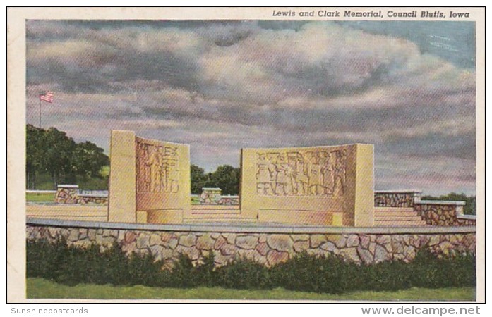 Iowa Council Bluffs Lewis And Clark Memorial Curteich - Council Bluffs